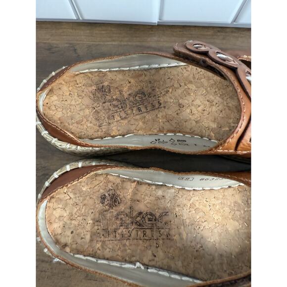 Rieker Cayenne Womens Leather Slip-On Shoes Sz 8 Brown Flexible Lightweight - Picture 3 of 6